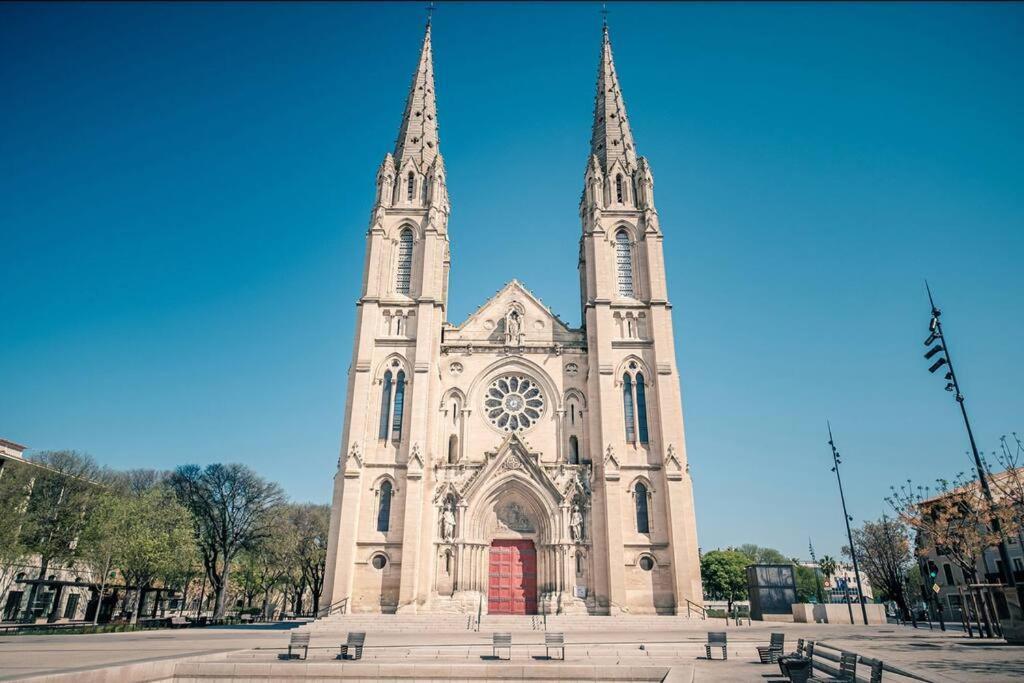 Le Contemporain-2 Chambres-Vue Eglise Saint Paul Nîmes Exterior photo